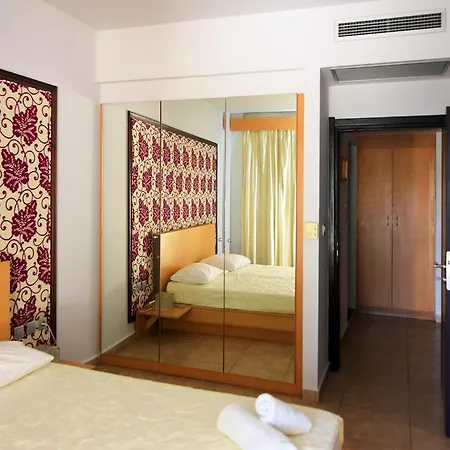 Estalagem Rhodes Premium Suite, Romantic Private Jacuzzi Ialysos (Rhodes)