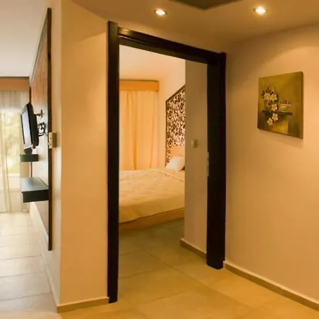 Rhodes Premium Suite, Romantic Private Jacuzzi * Ialysos (Rhodes)