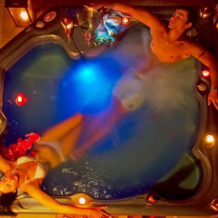 Rhodes Premium Suite, Romantic Private Jacuzzi