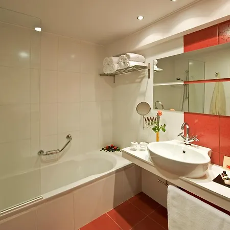 Rhodes Premium Suite, Romantic Private Jacuzzi *