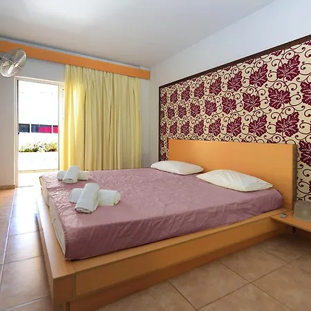 Rhodes Premium Suite, Romantic Private Jacuzzi * Ialysos (Rhodes)