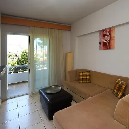 Rhodes Premium Suite, Romantic Private Jacuzzi *
